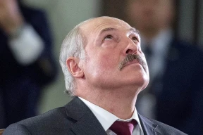 «Даже пропахший пыточной Окрестина Лукашенко и тот косит глазом в сторону Америки»